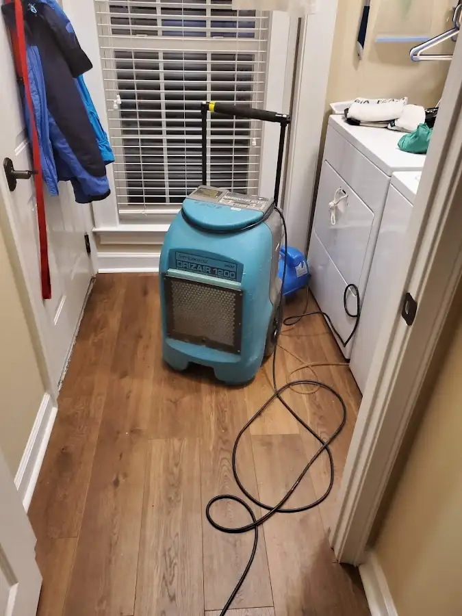 Commercial dehumidifier deployed for Flood Damage Cleanup in Heber Springs